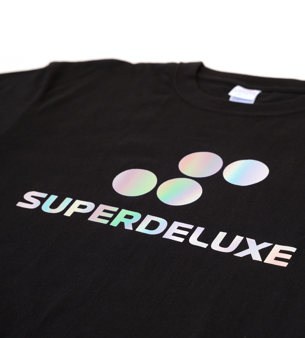 SUPERDELUXE GAMES Tシャツ レインボー箔押し